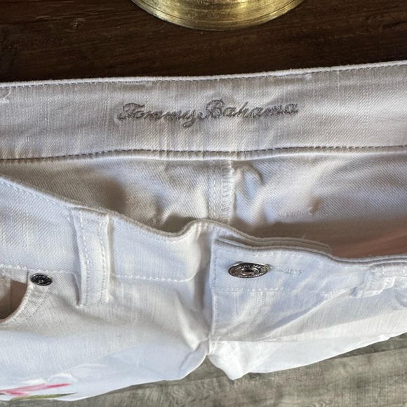 Tommy Bahama Ella Twill Floret Crop Slim Boyfriend Jeans - Picture 6 of 7